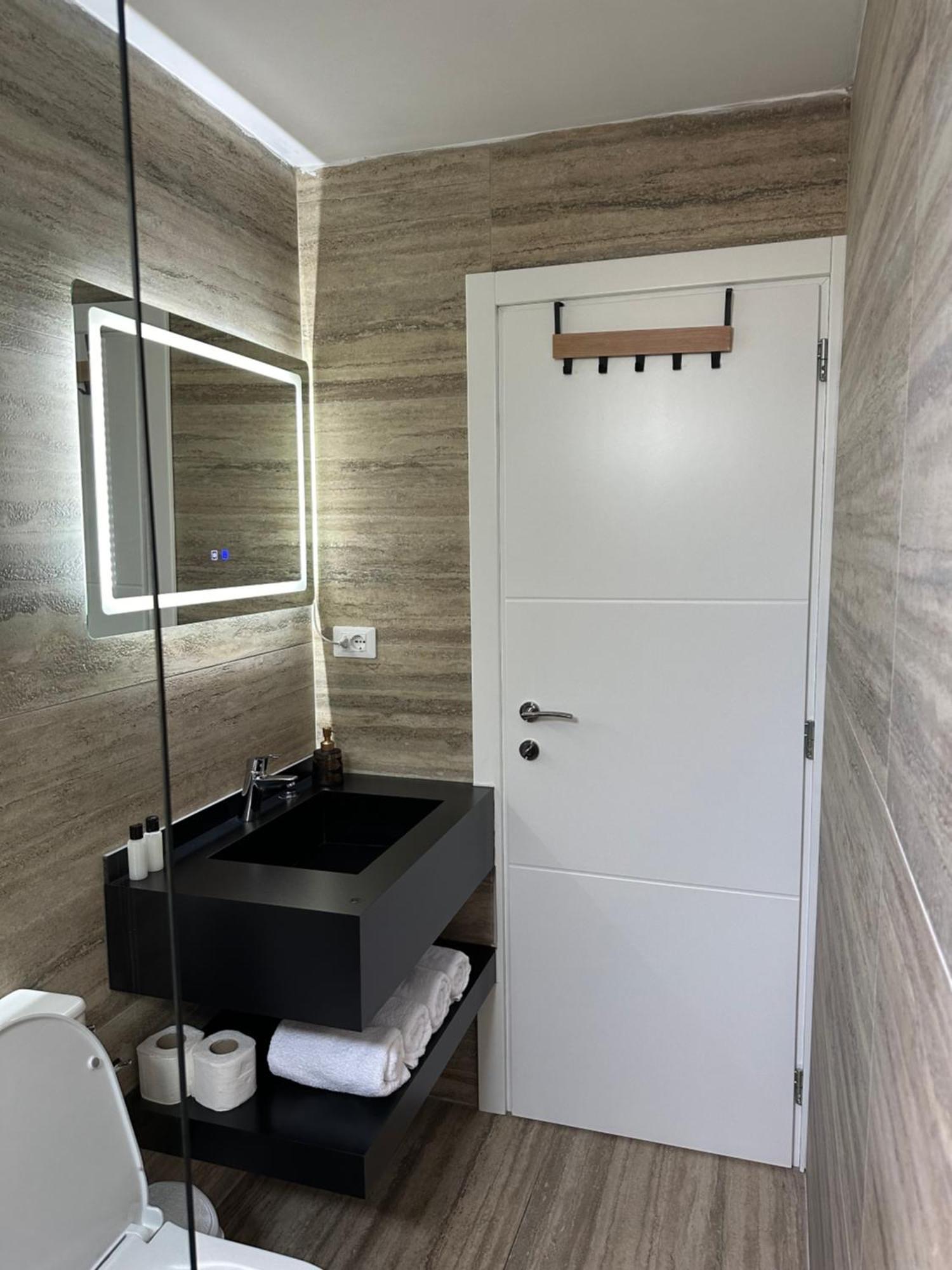 Lake Escape Villa Shiroke Shkodër Esterno foto